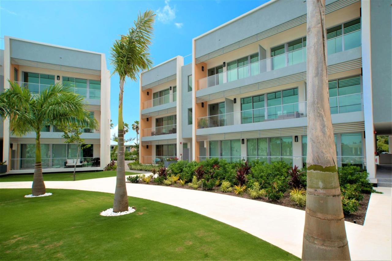 Cayman Luxury Rentals At One Canal Point George Town Extérieur photo