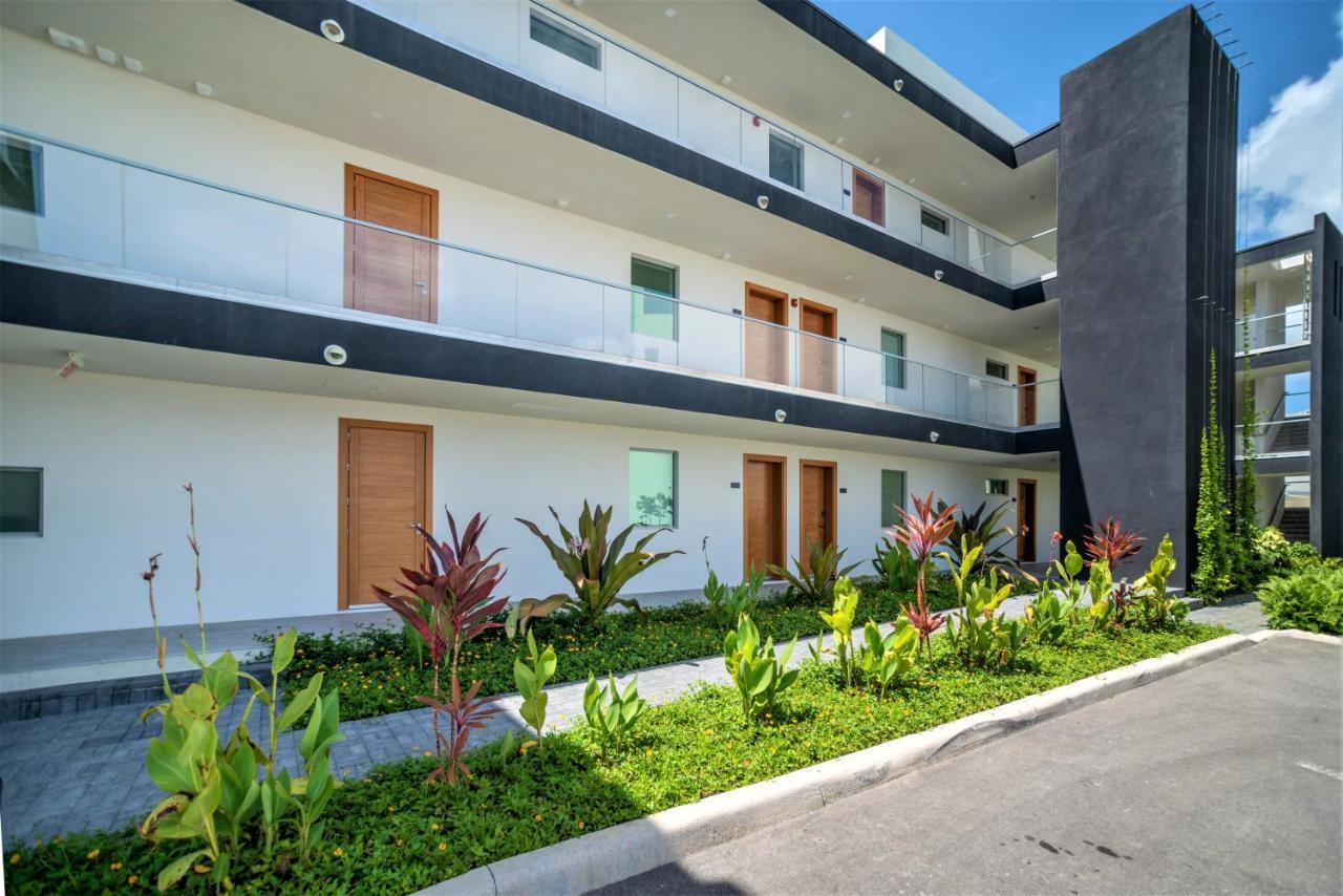 Cayman Luxury Rentals At One Canal Point George Town Extérieur photo