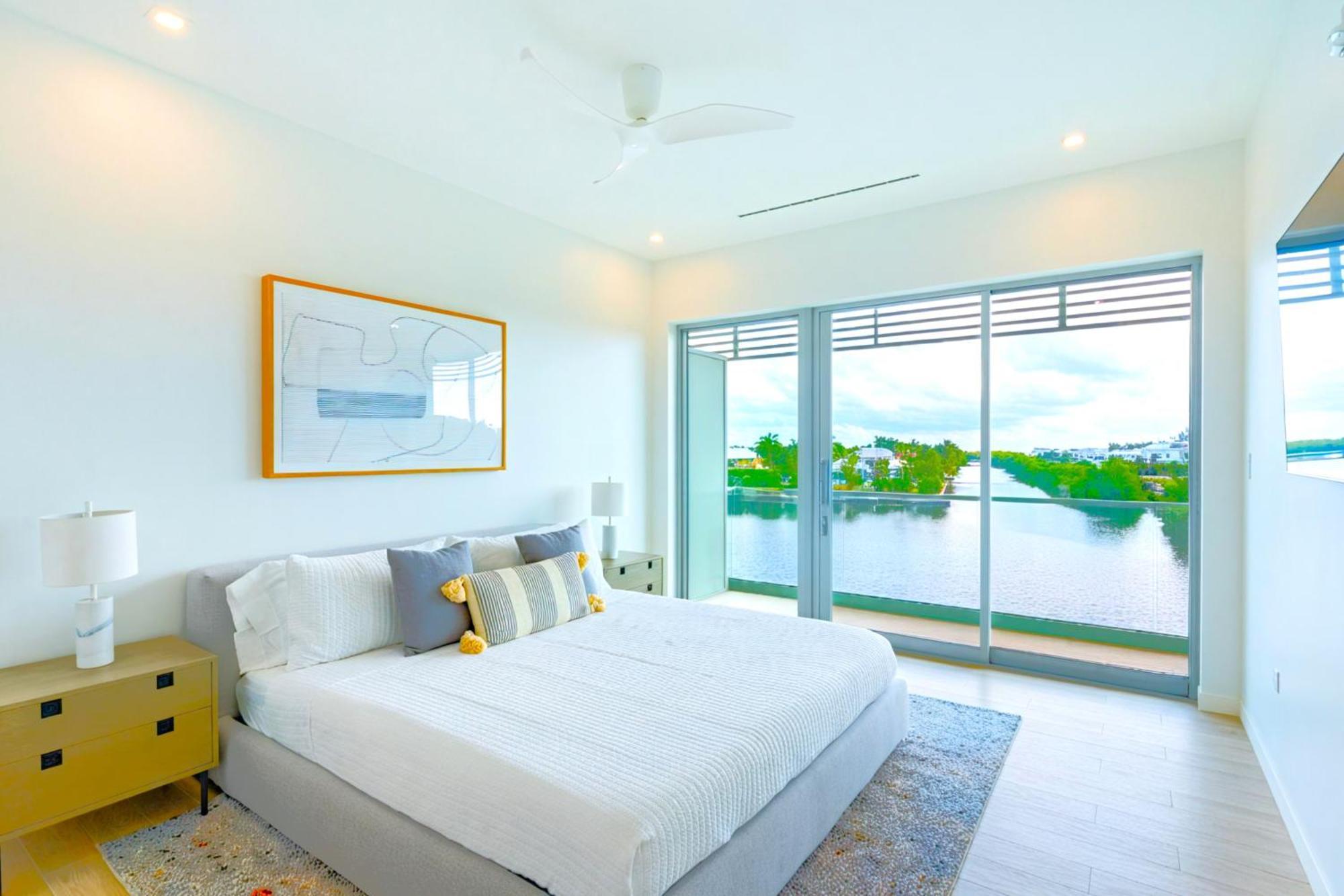 Cayman Luxury Rentals At One Canal Point George Town Extérieur photo