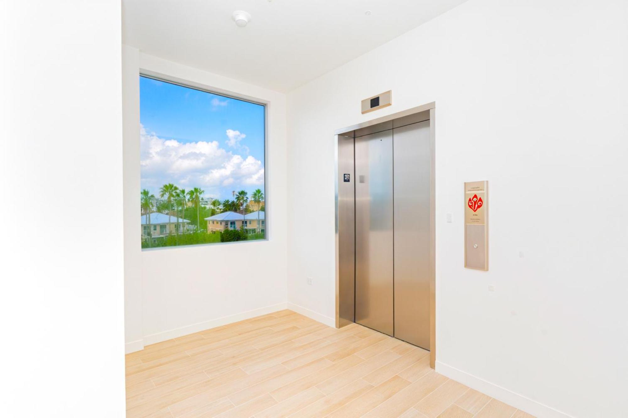 Cayman Luxury Rentals At One Canal Point George Town Extérieur photo