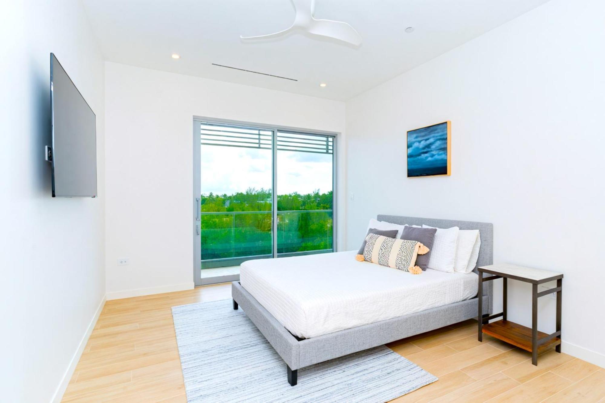 Cayman Luxury Rentals At One Canal Point George Town Extérieur photo